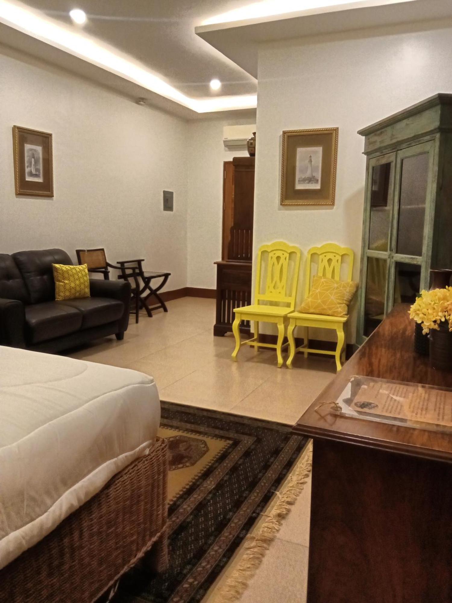 Residencia Orlina Hotel Dumaguete City ภายนอก รูปภาพ