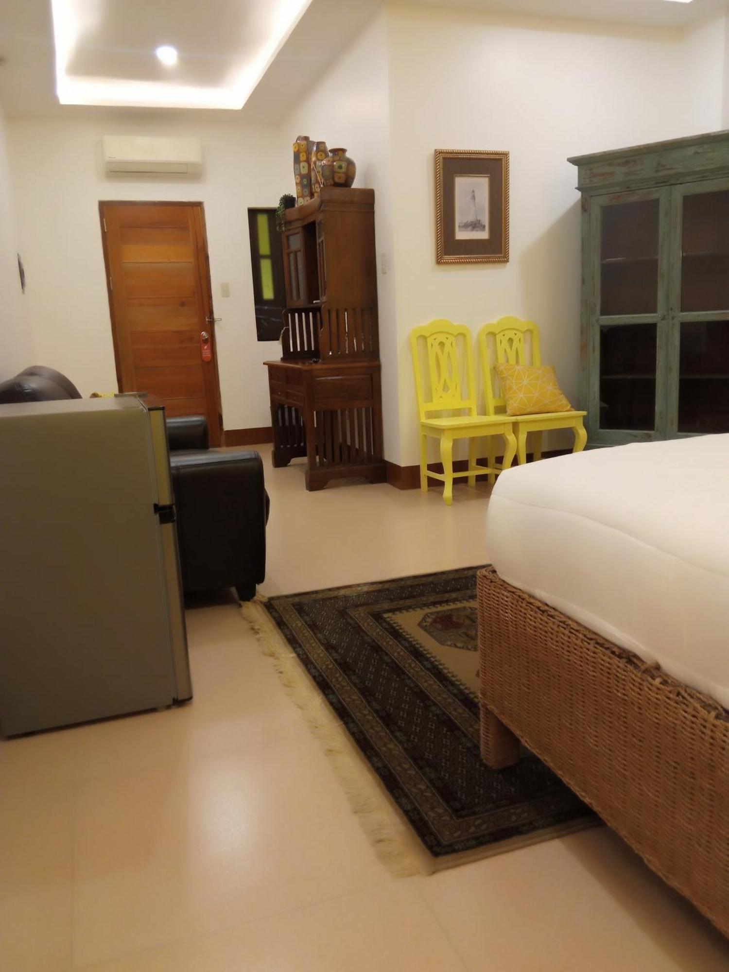 Residencia Orlina Hotel Dumaguete City ภายนอก รูปภาพ