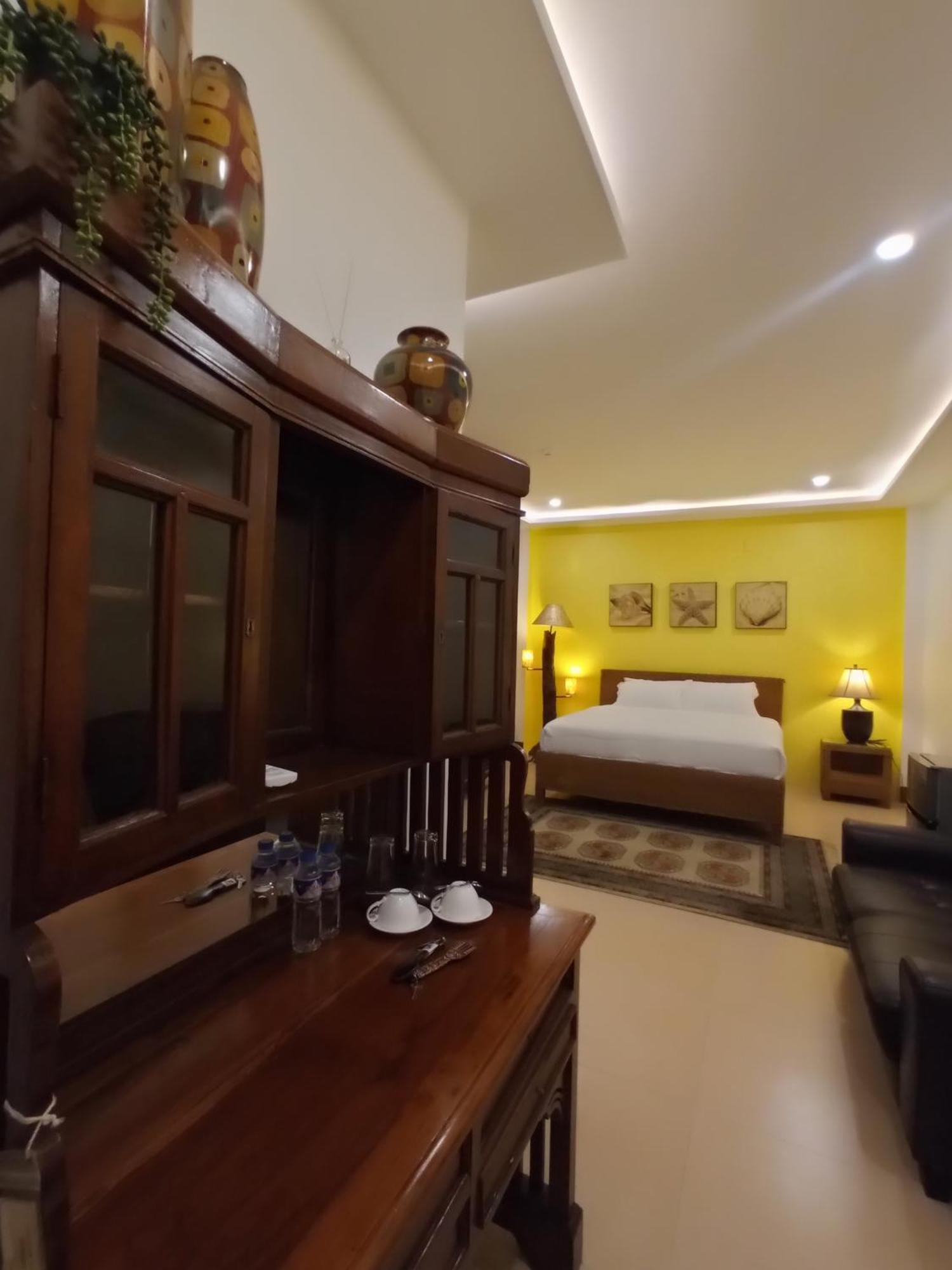 Residencia Orlina Hotel Dumaguete City ภายนอก รูปภาพ
